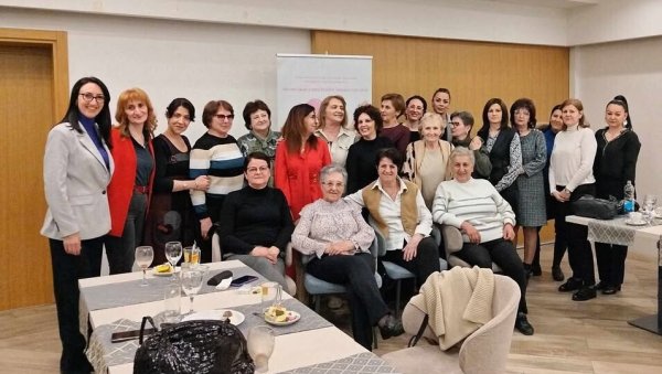 ПРИХВАТАЊЕ БОЛЕСТИ ПРВИ КОРАК КА ОЗДРАВЉЕЊУ: Психосоцијална подршка за жене оболеле од карцинома из Источног Сарајева ПРИХВАТАЊЕ БОЛЕСТИ ПРВИ КОРАК КА ОЗДРАВЉЕЊУ: Психосоцијална подршка за жене оболеле од карцинома из Источног Сарајева