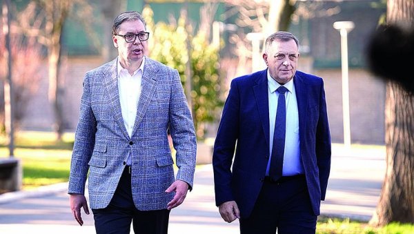 ВУЧИЋ ИДЕ У МОСКВУ УКОЛИКО СЕ ОПОРАВИ: Аналитичари немају дилему да је председник спреман да одржи реч ВУЧИЋ ИДЕ У МОСКВУ УКОЛИКО СЕ ОПОРАВИ: Аналитичари немају дилему да је председник спреман да одржи реч