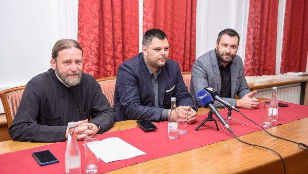 УЗ ЧУДОТВОРЦА И ПРОТИВУСТАВНО: Народ Никшића обележиће славу Светог Василија Острошког упркос одлуци суда УЗ ЧУДОТВОРЦА И ПРОТИВУСТАВНО: Народ Никшића обележиће славу Светог Василија Острошког упркос одлуци суда