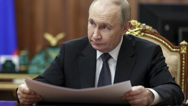 ИСТИНА О ДРУГОМ СВЕТСКОМ РАТУ СЕ МОРА БРАНИТИ: Путин разговарао са Нетанијахуом ИСТИНА О ДРУГОМ СВЕТСКОМ РАТУ СЕ МОРА БРАНИТИ: Путин разговарао са Нетанијахуом