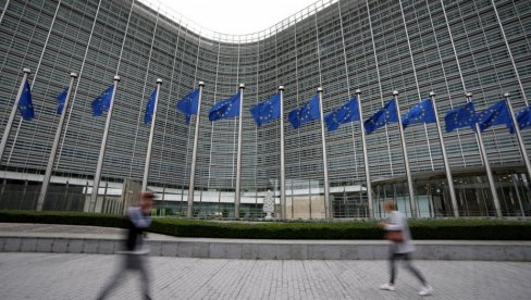 ПОНОВО ЖАЛЕ НАД КУРТИЈЕМ: ЕУ са очекивано млаком реакцијом - Разочарани због несертификације две српске странке за локалне изборе на КиМ