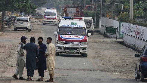 INDIJA I PAKISTAN, IPAK, RAZMENILI VATRU: Rivali optužili jedni druge za kršenje sporazuma o postignutom primirju