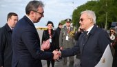 ПРВА ВУЧИЋЕВА ПОРУКА ПО ДОЛАСКУ У РУСИЈУ: После много година опет у Москви, поносан сам на антифашистичку борбу српског народа ПРВА ВУЧИЋЕВА ПОРУКА ПО ДОЛАСКУ У РУСИЈУ: После много година опет у Москви, поносан сам на антифашистичку борбу српског народа
