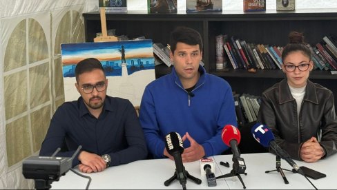 STUDENTI KOJI ŽELE DA UČE: Ekonomski fakultet organizuje predavanja za privilegovane studente u hotelu, a rektor se bavi izborima (VIDEO) STUDENTI KOJI ŽELE DA UČE: Ekonomski fakultet organizuje predavanja za privilegovane studente u hotelu, a rektor se bavi izborima (VIDEO)