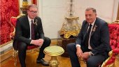 SRPSKI SUSRET U KREMLJU: Vučić i Dodik na razgovoru