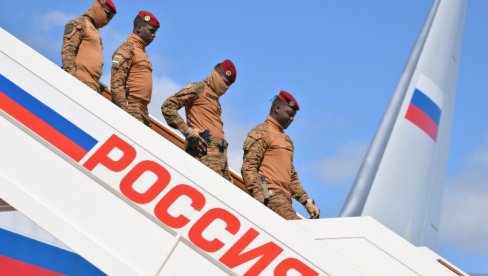 NAJMOĆNIJI SAVEZNIK U AFRICI: Putin poslao specijalni avion NAJMOĆNIJI SAVEZNIK U AFRICI: Putin poslao specijalni avion