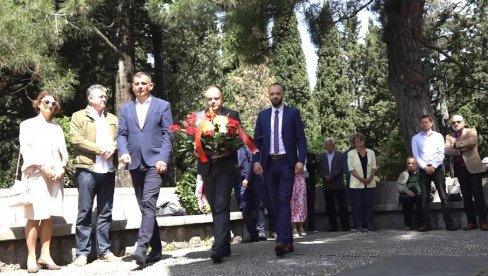 OBELEŽENI DAN POBEDE I DAN EVROPE: Antifašizam kompas za budućnost OBELEŽENI DAN POBEDE I DAN EVROPE: Antifašizam kompas za budućnost