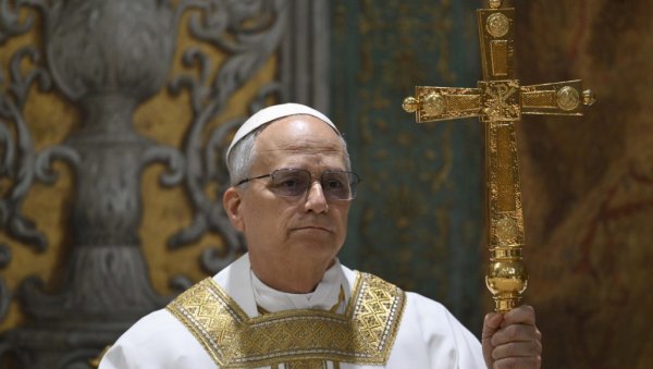 ГДЕ ЋЕ НОВИ ПАПА ЛАВ СТАНОВАТИ: Чека га и хотел и Апостолска палата ГДЕ ЋЕ НОВИ ПАПА ЛАВ СТАНОВАТИ: Чека га и хотел и Апостолска палата