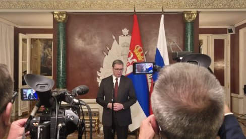 NEKAD NEKI MEDIJI I LIČNA MRŽNJA MOGU DA VAM POJEDU MOZAK Vučić: Ako neko kaže da nije zadovoljan sa ovakvim gostoprimstvom... NEKAD NEKI MEDIJI I LIČNA MRŽNJA MOGU DA VAM POJEDU MOZAK Vučić: Ako neko kaže da nije zadovoljan sa ovakvim gostoprimstvom...