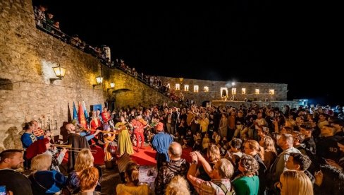 HERCEGNOVSKA „NOĆ TVRĐAVA“: Spoj  istorije, kulture i zajedništva
