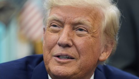 ОБАВЕСТИО САМ ЗЕЛЕНСКОГ И ЕВРОПСКЕ ЛИДЕРЕ Огласио се Трамп након разговора са Путином: Нека процес почне!