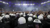 ЈЕЗИВО: Болнице пуне тешко повређених током славља навијача у Немачкој (ФОТО)