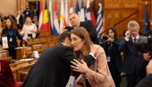 BRNABIĆ U BUDIMPEŠTI: Srdačan susret sa predsednicom EP Mecolom