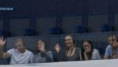 Док се Вучић састаје са светским лидерима и бори за Србију, блокадери исмејани и од својих симпатизера (ВИДЕО)