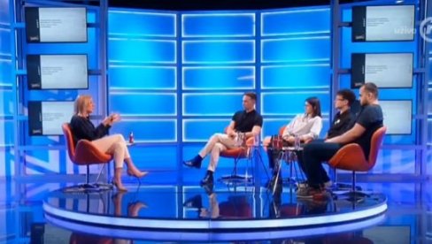 ODJEKNULA TIŠINA: Blokaderi zaćutali kad im je pomenuto da čiste cipele srpskom zastavom (VIDEO) ODJEKNULA TIŠINA: Blokaderi zaćutali kad im je pomenuto da čiste cipele srpskom zastavom (VIDEO)
