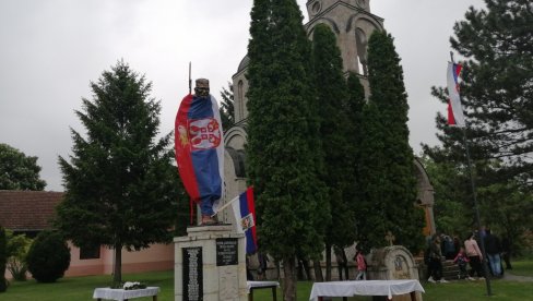 СОЛУНЦИ СУ НАСЕЉА ДИГЛИ ГОЛИМ РУКАМА:  Бачка Топола не заборавља муку и велики труд  добровољаца из Првог светског рата