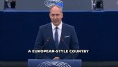 USTAŠA KOG SU BLOKADERI FOTELJAŠI POZDRAVLJALI: Srbofob Bartulica otvara izložbu o “progonu blaženog kardinala Stepinca”!