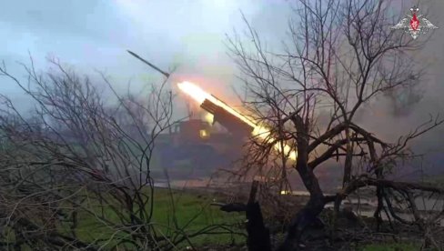 РАТ У УКРАЈИНИ: Руси подижу заставе у Торском; Два месеца иза линија ВСУ; Ослобођени Николајевка и Новоалександровка;  (МАПА/ВИДЕО)