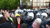SKANDALOZNO! Bokadom zgrade suda izvršeno više krivičnih dela! Da li slede krivične prijave ili će tužilaštvo da ćuti? SKANDALOZNO! Bokadom zgrade suda izvršeno više krivičnih dela! Da li slede krivične prijave ili će tužilaštvo da ćuti?