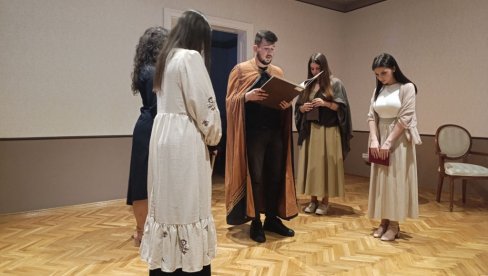 ČUVARI SRPSKOG JEZIKA I PRAVOSLAVLJA: Saputnici iz Banjaluke izveli predstavu u čast Svetog Vasilija Ostroškog