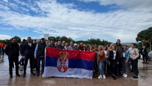 СТИГЛИ СМО У НИШ Мали: Сусрет са овим људима нас испуњава добром енергијом и потврђује нам да смо на добром путу (ФОТО)