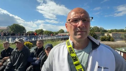 ДАЈЕМО ПОДРШКУ У СМИСЛУ ЕНЕРГИЈЕ Бубњари из Чоке стигли на свенародни сабор у Нишу (ВИДЕО) ДАЈЕМО ПОДРШКУ У СМИСЛУ ЕНЕРГИЈЕ Бубњари из Чоке стигли на свенародни сабор у Нишу (ВИДЕО)
