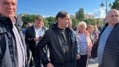 VULIN STIGAO U NIŠ: Lider socijalista prisustvuje svenarodnom saboru (FOTO) VULIN STIGAO U NIŠ: Lider socijalista prisustvuje svenarodnom saboru (FOTO)