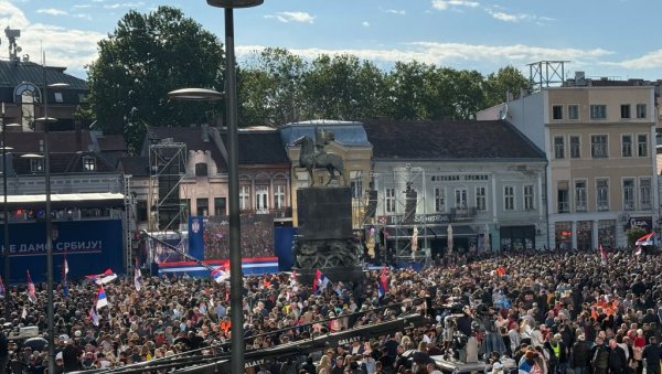 ВЕСЕЛО НА СВЕНАРОДНОМ САБОРУ У НИШУ: Велики број људи пристиже на Трг краља Милана из свих делова Србије (ФОТО/ВИДЕО) ВЕСЕЛО НА СВЕНАРОДНОМ САБОРУ У НИШУ: Велики број људи пристиже на Трг краља Милана из свих делова Србије (ФОТО/ВИДЕО)