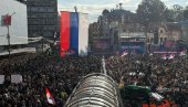 ОВАКО СУ ЛАГАЛИ ДА ВУЧИЋ НЕ СМЕ У НИШ, А ОН ИМ ПОРУЧИО: Сад слушам народ!