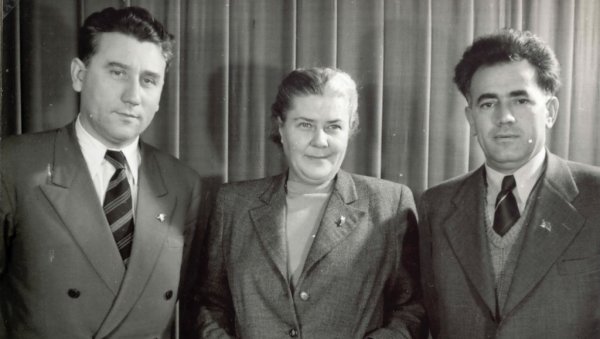 ВЕЛИКЕ ЛАЖИ ПАРТИЈСКИХ ТИТОВИХ КЛИМОГЛАВАЦА: Сви саслушани из Удбе нису хтели ништа да кажу, а Светислав Стефановић Ћећа био je чак и дрзак ВЕЛИКЕ ЛАЖИ ПАРТИЈСКИХ ТИТОВИХ КЛИМОГЛАВАЦА: Сви саслушани из Удбе нису хтели ништа да кажу, а Светислав Стефановић Ћећа био je чак и дрзак