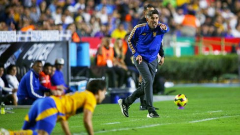 ZBOG SRBIJE ODBIO 1.000.000 EVRA: Ovaj klub je želeo da dovede Veljka Paunovića za trenera ZBOG SRBIJE ODBIO 1.000.000 EVRA: Ovaj klub je želeo da dovede Veljka Paunovića za trenera