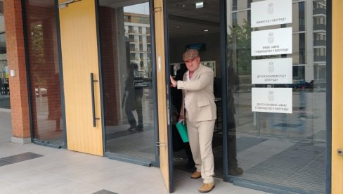 ОКРИВЉЕНИ КРСТИЋ У БОЛНИЦИ: Суђење за бацање бомби у дворишта Космајаца