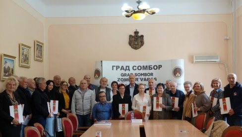 ПОДРШКА ПРОЈЕКТИМА ЗДРАВСТВЕНЕ И СОЦИЈАЛНЕ ЗАШТИТЕ: У Сомбору додељени уговори за представнике удружења ПОДРШКА ПРОЈЕКТИМА ЗДРАВСТВЕНЕ И СОЦИЈАЛНЕ ЗАШТИТЕ: У Сомбору додељени уговори за представнике удружења