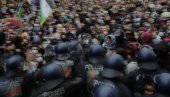 ОГЛАСИЛА СЕ ПОЛИЦИЈА НАКОН БУРНОГ ПРОТЕСТА Покренуто 96 кривичних истрага: Наредбе су игнорисане, уследила је интервенција“