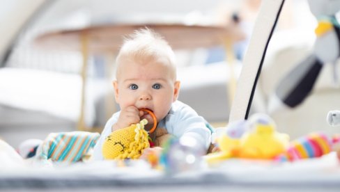SAVET: Kako odabrati bezbedne igračke za bebe