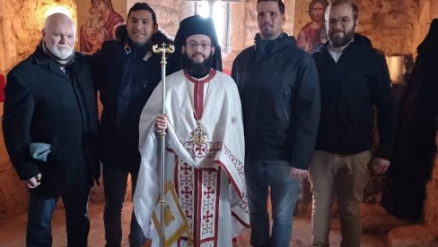 MITROPOLIT DŽUFKA OTIMA NAŠE CRKVE NA KOSOVU: Eparhija raško-prizrenska podnela krivičnu prijavu zbog upada u hram SPC kod Podujeva MITROPOLIT DŽUFKA OTIMA NAŠE CRKVE NA KOSOVU: Eparhija raško-prizrenska podnela krivičnu prijavu zbog upada u hram SPC kod Podujeva