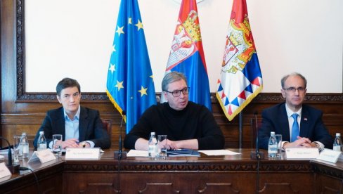 ЗАВРШЕНА СЕДНИЦА САВЕТА ЗА НАЦИОНАЛНУ БЕЗБЕДНОСТ: Председавао Вучић ЗАВРШЕНА СЕДНИЦА САВЕТА ЗА НАЦИОНАЛНУ БЕЗБЕДНОСТ: Председавао Вучић