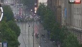 ТЕРОР БЛОКАДЕРА ФОТЕЉАША СЕ НАСТАВЉА: И данас малтретирају грађане - блокирали Немањину и Улицу кнеза Милоша ТЕРОР БЛОКАДЕРА ФОТЕЉАША СЕ НАСТАВЉА: И данас малтретирају грађане - блокирали Немањину и Улицу кнеза Милоша