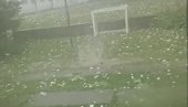 DRAMATIČAN SNIMAK STRAŠNOG NEVREMENA U BEOGRADU: Grad veličine teniske loptice razbija automobile (VIDEO)