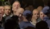 SKANDAL U KULI! TERORISTI ZAMALO NISU ZAPALILI GERONTOLOŠKI CENTAR: Želeli da se osvete penzionerima koji glasaju za Vučića!