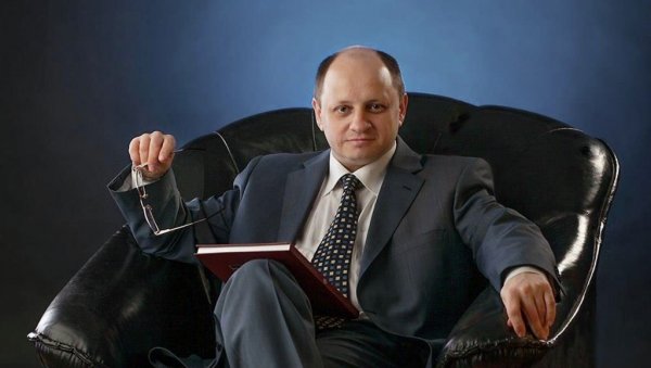 УКРАЈИНА И НДХ СУ БРАЋА ПО НАЦИЗМУ: Интервју - Др Едуард Попов, универзитетски професор, филозоф УКРАЈИНА И НДХ СУ БРАЋА ПО НАЦИЗМУ: Интервју - Др Едуард Попов, универзитетски професор, филозоф