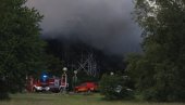 ПОЖАР ЈОШ БЕСНИ У ЗГРАДИ БОЛНИЦЕ: Грађани одмах да напусте зону опасности ПОЖАР ЈОШ БЕСНИ У ЗГРАДИ БОЛНИЦЕ: Грађани одмах да напусте зону опасности