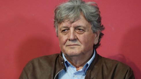 МНОГИ СЕ ИЗНЕНАДЕ: Знате ли коју СРЕДЊУ школу је завршио Радош Бајић? МНОГИ СЕ ИЗНЕНАДЕ: Знате ли коју СРЕДЊУ школу је завршио Радош Бајић?
