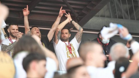 HRVATSKA BRUJI O NJEMU! Živeo u baraci pored Marakane sa Nemanjom Vidićem, a sada šokirao region HRVATSKA BRUJI O NJEMU! Živeo u baraci pored Marakane sa Nemanjom Vidićem, a sada šokirao region