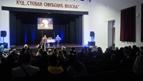 PRIHODOM OD STIHOVA ODUŽUJE SE ZAVIČAJU: Rade Panić iz Jagodine pomaže nabavku nošnji za KUD Stevan Sinđelić Vojska