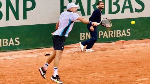 SVAŠTA UĐE U GLAVU, NIJE LAKO, ALI... Dušan Lajović i pored poraza ima motivaciju da se vrati na stare staze uspeha SVAŠTA UĐE U GLAVU, NIJE LAKO, ALI... Dušan Lajović i pored poraza ima motivaciju da se vrati na stare staze uspeha