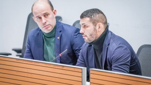 СКАНДАЛ! ЗАБРАНИЛИ СРПСКОЈ ДЕЦИ ПРИСТУП СПОРТСКОЈ ХАЛИ! Спортски савез Србије ужаснут потезом Аљбина Куртија СКАНДАЛ! ЗАБРАНИЛИ СРПСКОЈ ДЕЦИ ПРИСТУП СПОРТСКОЈ ХАЛИ! Спортски савез Србије ужаснут потезом Аљбина Куртија