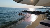 НА МОРЕ БАР ЗА ВИКЕНД: Летовања скупља за петину, па грађани Српске спас од врућине траже и на 2-3 дана