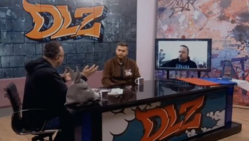 FAŠISTIČKI GOVOR I BRUTALNO VREĐANJE VUČIĆA: Poslušajte kako se Šolakovci i sin blokaderke odriču i Kosova (VIDEO) FAŠISTIČKI GOVOR I BRUTALNO VREĐANJE VUČIĆA: Poslušajte kako se Šolakovci i sin blokaderke odriču i Kosova (VIDEO)