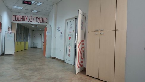 СЛИКА И ПРИЛИКА ФОН-А ДАНАС! Погледајте какав су свињац оставили блокадери (ФОТО) СЛИКА И ПРИЛИКА ФОН-А ДАНАС! Погледајте какав су свињац оставили блокадери (ФОТО)